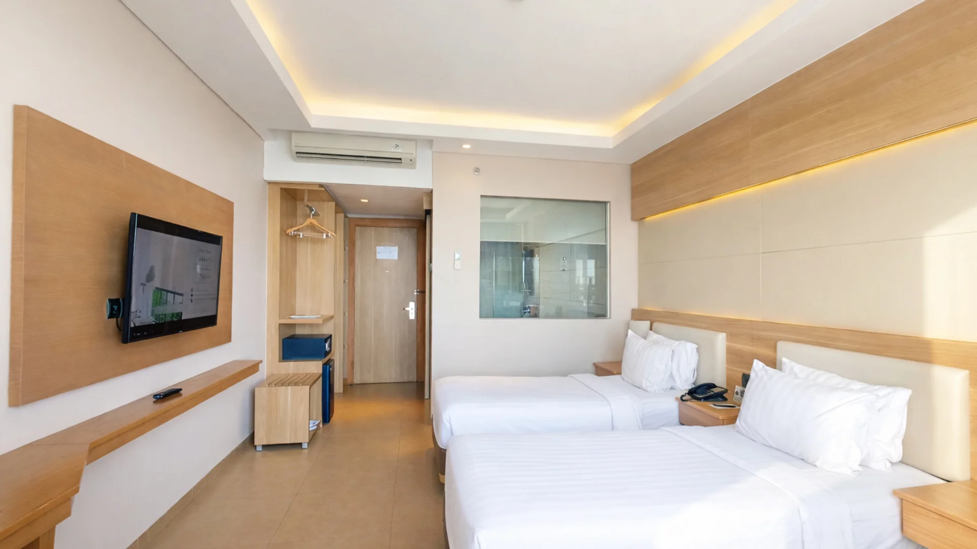 Premier Twin (Sea View) - 01